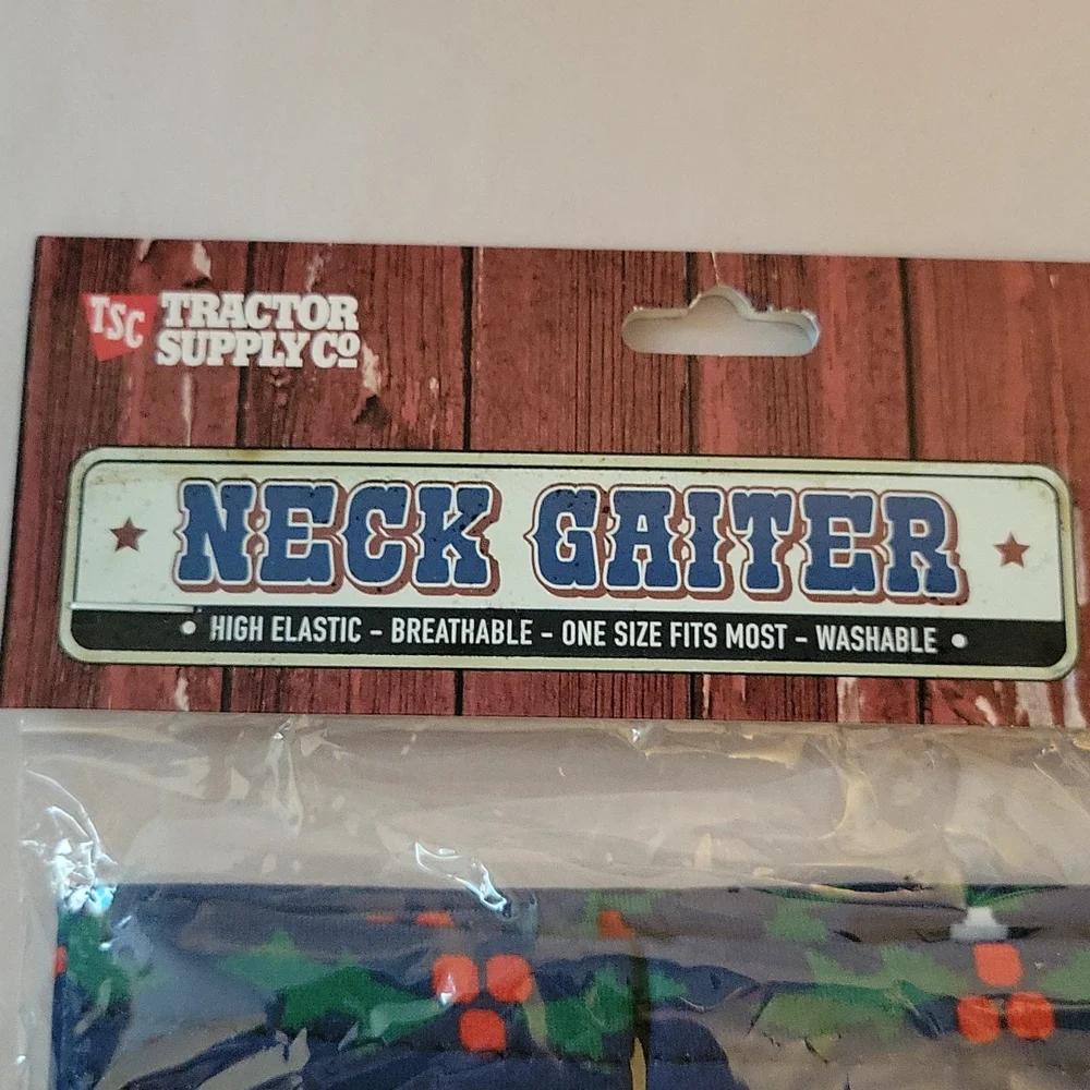 Tractor Supply Christmas Neck Gaiter